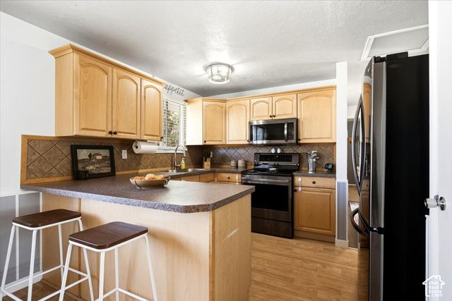 2816 W 1750 N, Clinton, UT 84015