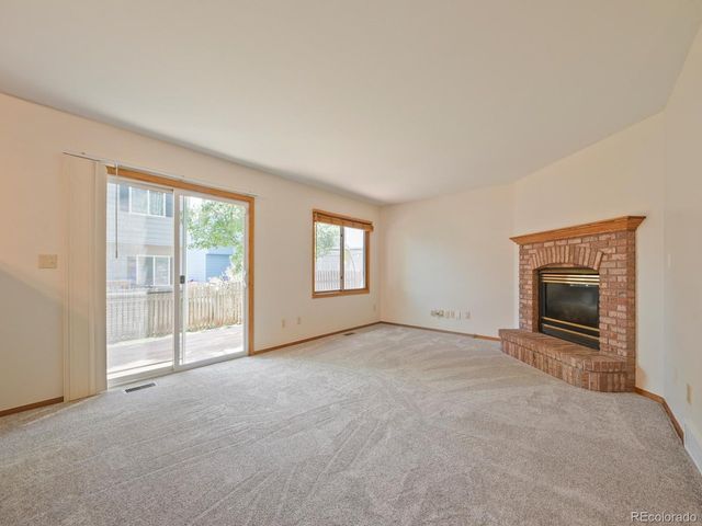 398 Pin Oak Dr, Loveland, CO 80538