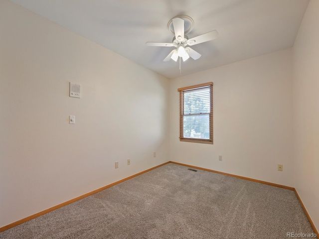 398 Pin Oak Dr, Loveland, CO 80538