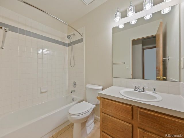 398 Pin Oak Dr, Loveland, CO 80538