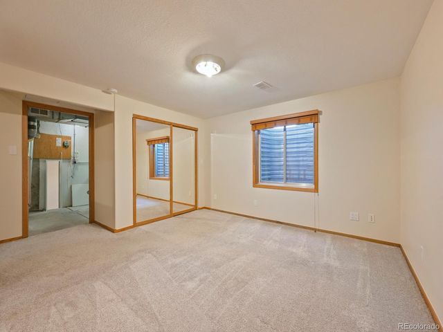 398 Pin Oak Dr, Loveland, CO 80538