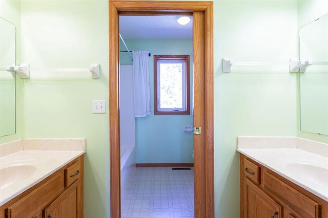 1612 County Road J, Hammond, WI 54015