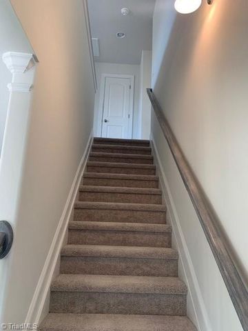 1556 Oakbluffs Drive, Colfax, NC 27235