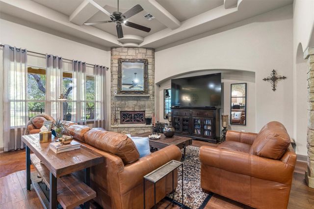104 Vista LN, Georgetown, TX 78633