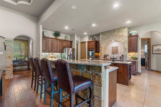 104 Vista LN, Georgetown, TX 78633