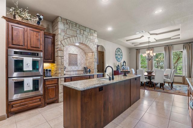 104 Vista LN, Georgetown, TX 78633