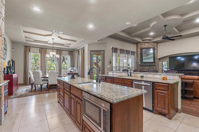 104 Vista LN, Georgetown, TX 78633