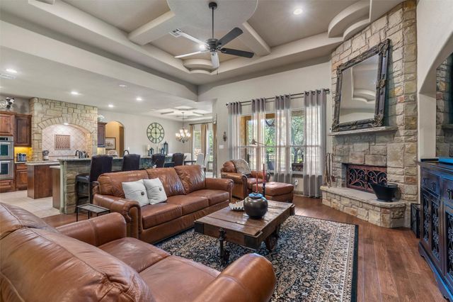104 Vista LN, Georgetown, TX 78633