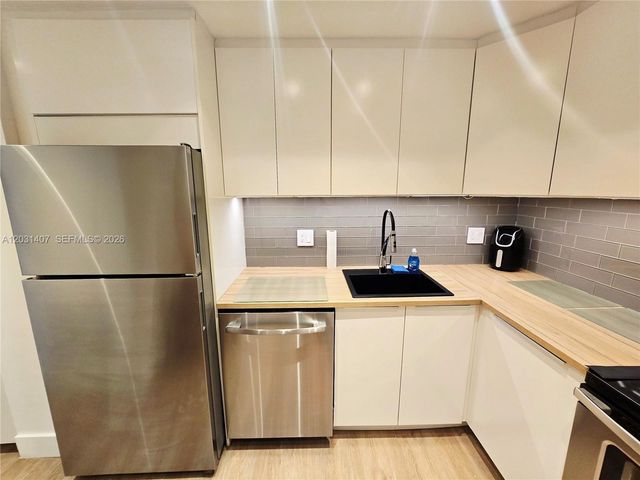 800 West Ave 618, Miami Beach, FL 33139