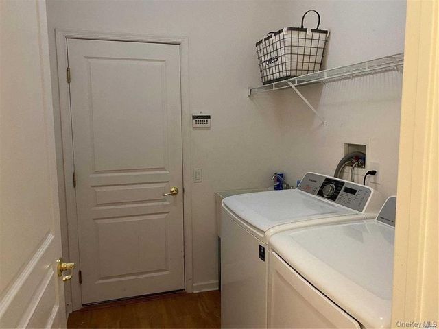 87 Louden Loop, Mount Sinai, NY 11766