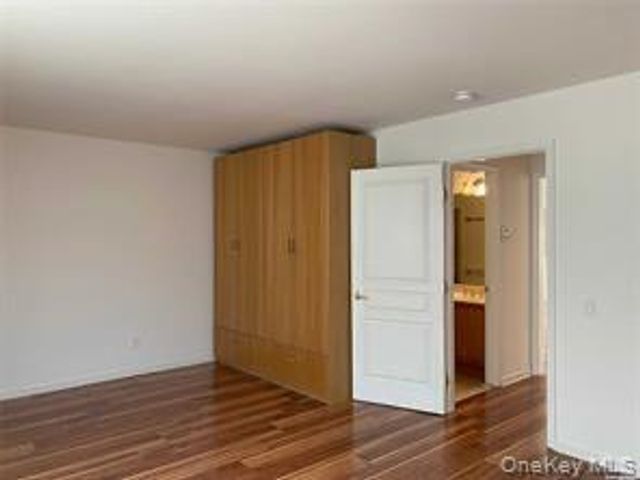 87 Louden Loop, Mount Sinai, NY 11766