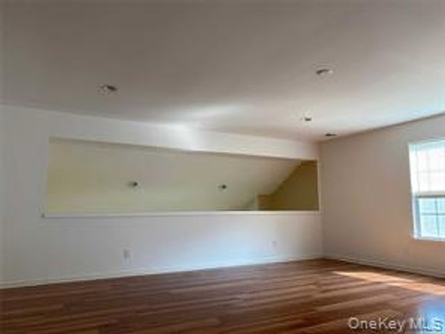 87 Louden Loop, Mount Sinai, NY 11766