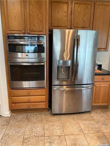 87 Louden Loop, Mount Sinai, NY 11766