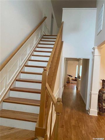 87 Louden Loop, Mount Sinai, NY 11766