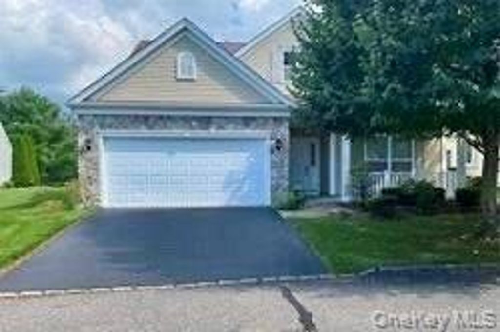 87 Louden Loop, Mount Sinai, NY 11766