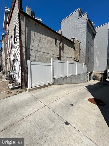 2020 TULIP ST, Philadelphia, PA 19125