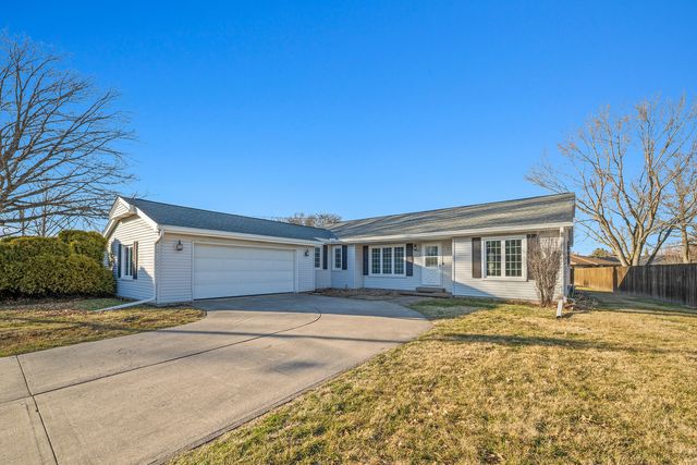 208 W 28th Avenue, Coal Valley, IL 61240