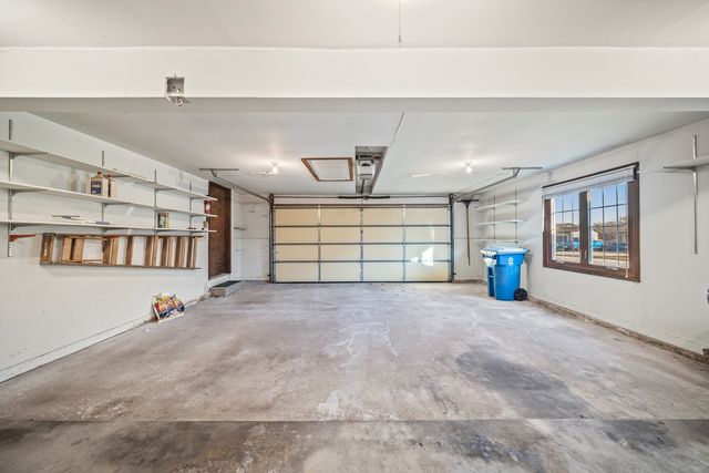 208 W 28th Avenue, Coal Valley, IL 61240