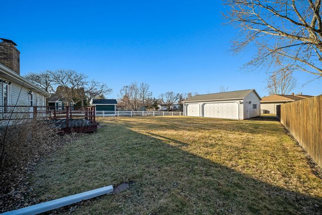 208 W 28th Avenue, Coal Valley, IL 61240