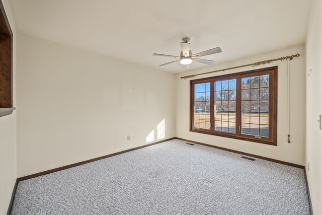 208 W 28th Avenue, Coal Valley, IL 61240