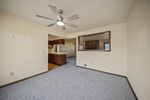 208 W 28th Avenue, Coal Valley, IL 61240