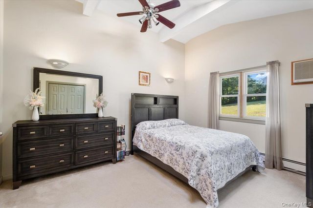 5 Spruce Street, Lake Peekskill, NY 10537