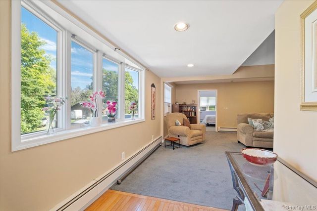 5 Spruce Street, Lake Peekskill, NY 10537