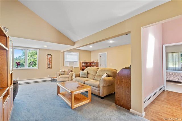 5 Spruce Street, Lake Peekskill, NY 10537