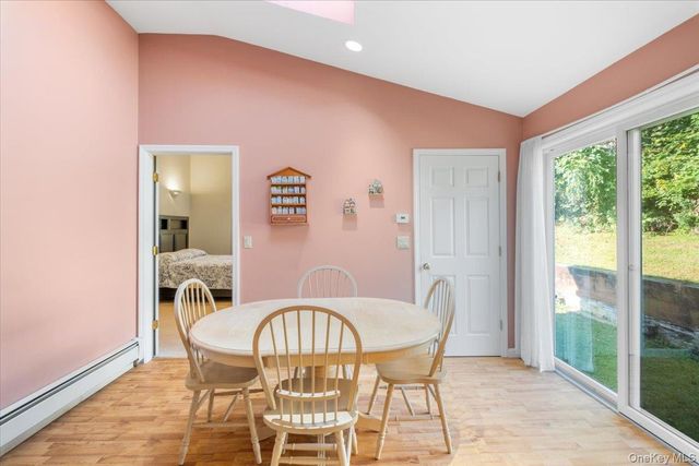 5 Spruce Street, Lake Peekskill, NY 10537