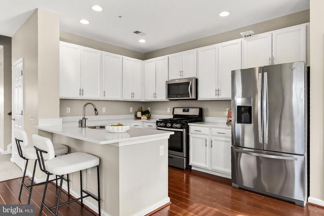 16856 PORTERS INN DR, Dumfries, VA 22026