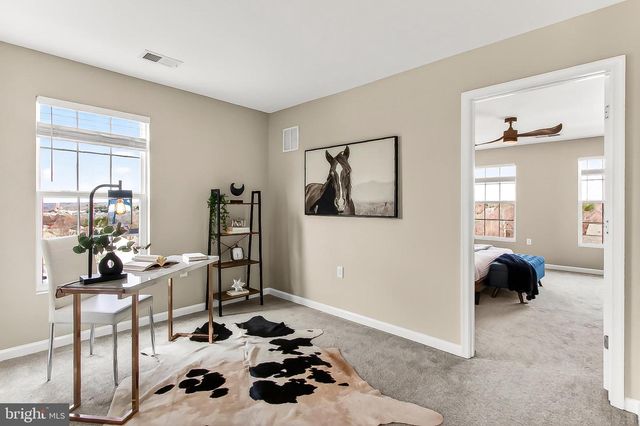 16856 PORTERS INN DR, Dumfries, VA 22026