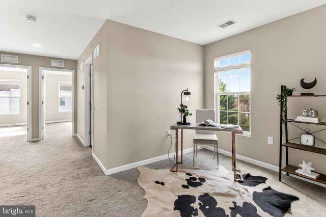 16856 PORTERS INN DR, Dumfries, VA 22026