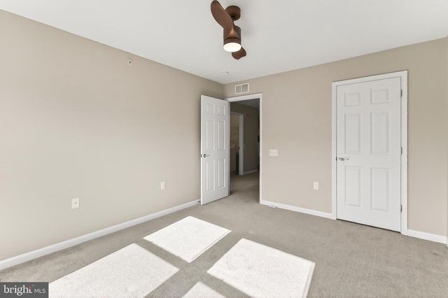 16856 PORTERS INN DR, Dumfries, VA 22026