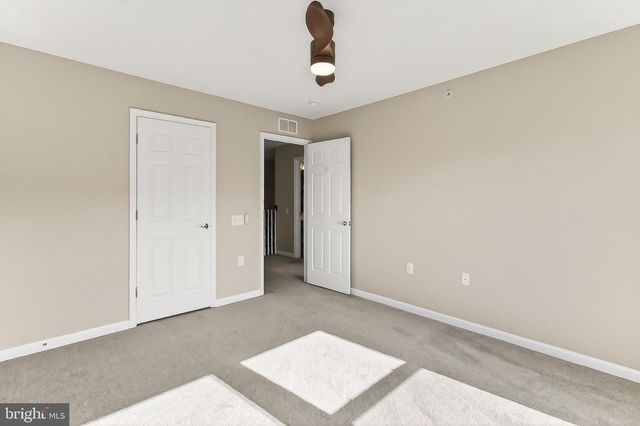 16856 PORTERS INN DR, Dumfries, VA 22026