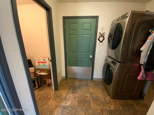 1012 Channel Way, Kenai, AK 99611