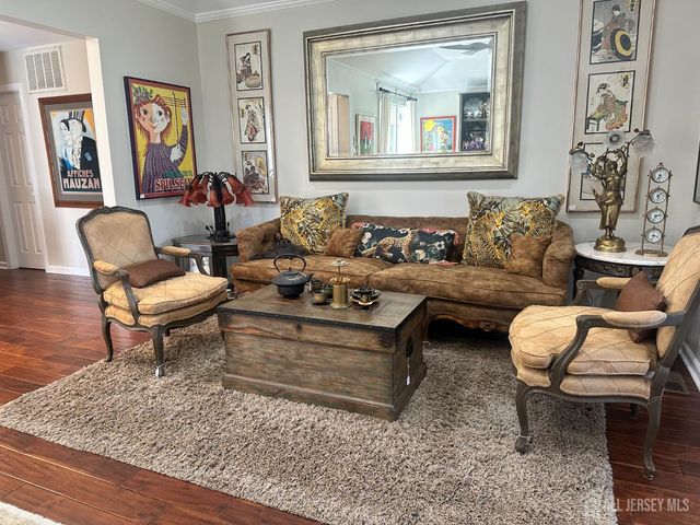 67 Yorkshire Drive, Monroe, NJ 08831