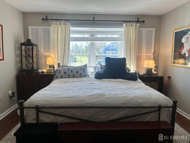 67 Yorkshire Drive, Monroe, NJ 08831