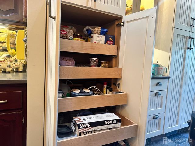 67 Yorkshire Drive, Monroe, NJ 08831