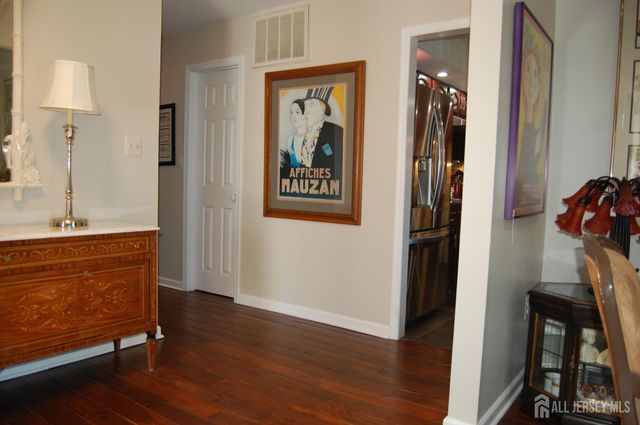 67 Yorkshire Drive, Monroe, NJ 08831