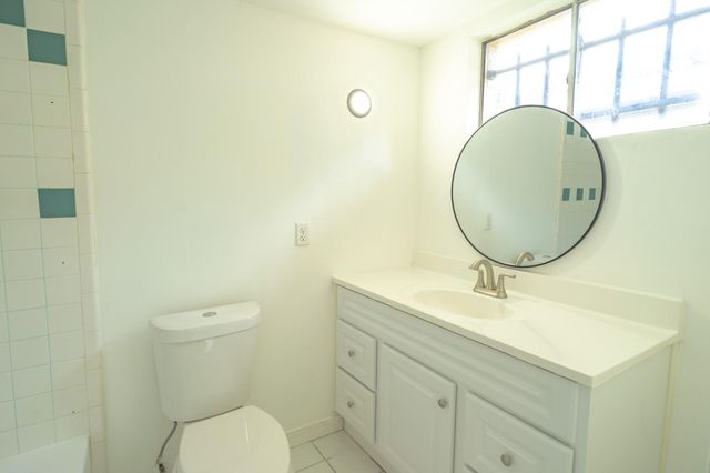 11819 S Ridgewood Circle, Houston, TX 77071