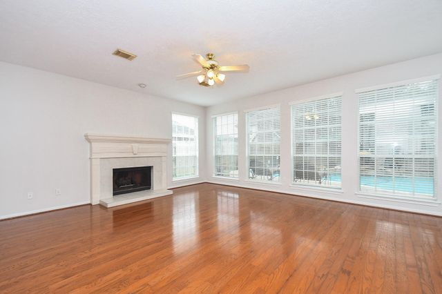 7010 Adobe Oaks, Sugar Land, TX 77479