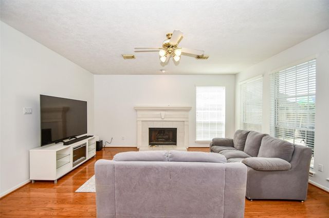 7010 Adobe Oaks, Sugar Land, TX 77479