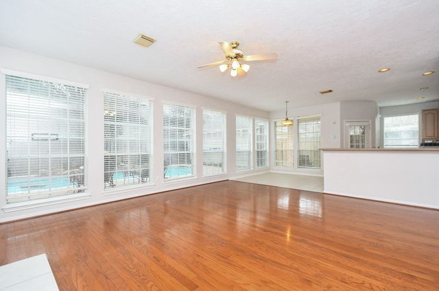 7010 Adobe Oaks, Sugar Land, TX 77479