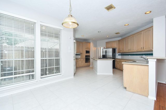 7010 Adobe Oaks, Sugar Land, TX 77479