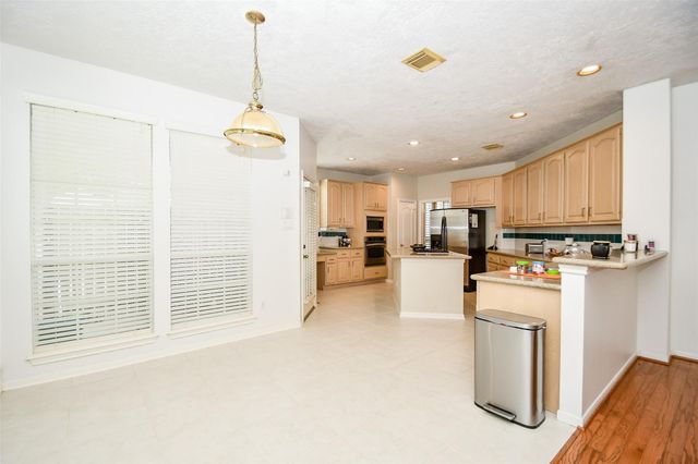 7010 Adobe Oaks, Sugar Land, TX 77479