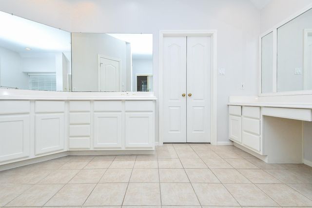 7010 Adobe Oaks, Sugar Land, TX 77479