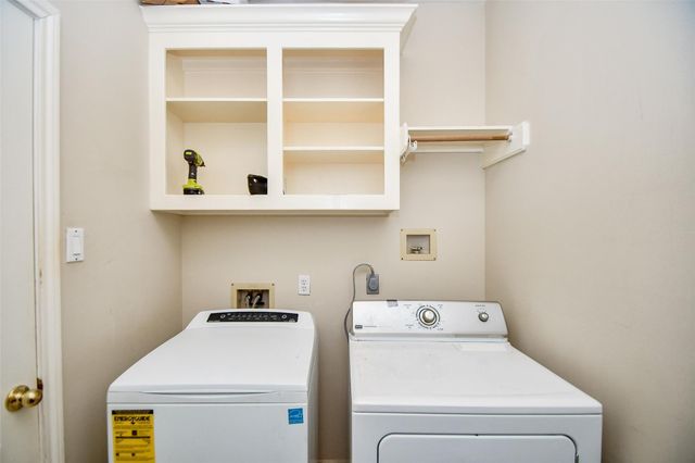 7010 Adobe Oaks, Sugar Land, TX 77479