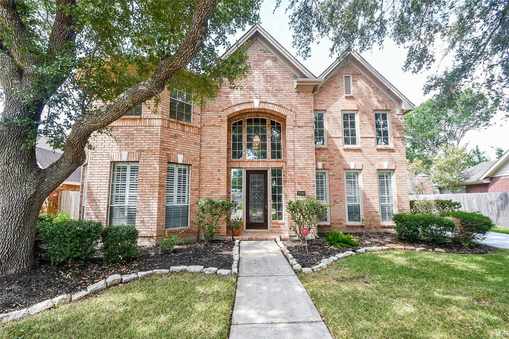 7010 Adobe Oaks, Sugar Land, TX 77479