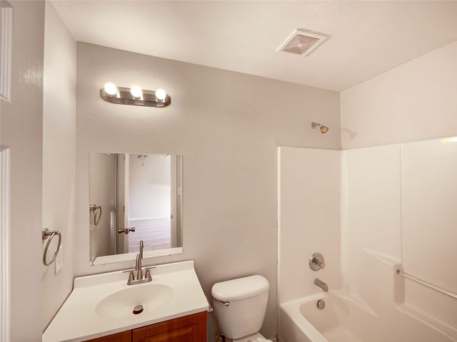 13718 Vida Lane, Dallas, TX 75253