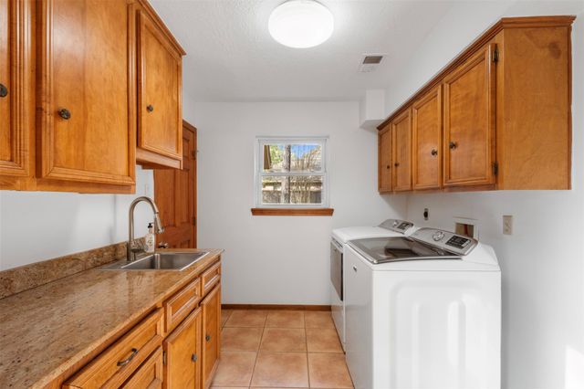 15215 Rainhollow Drive, Houston, TX 77070